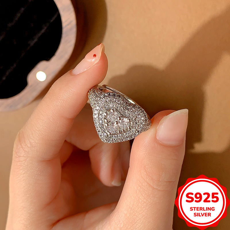 Statement Cocktail Ring - Lüks ve Çok Yönlü Otantik S925