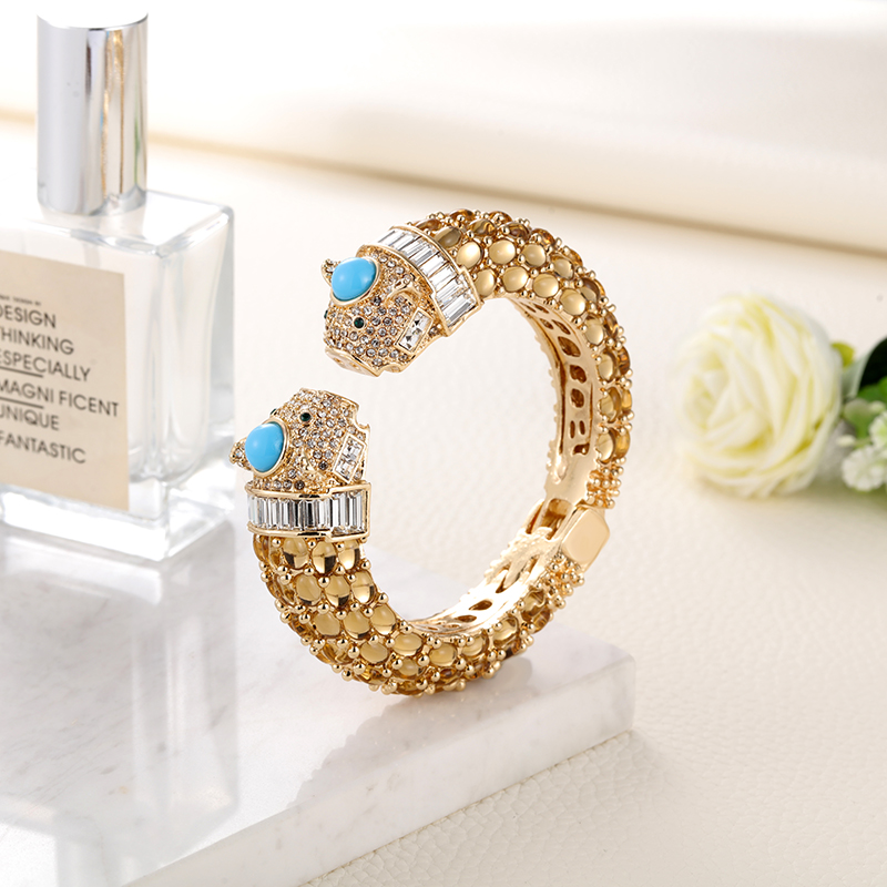 Sally'nin Cenneti Hayvan Bilez - Paradise Jewelry & Watches Dolphin Mall incelemesi ve fiyatı
